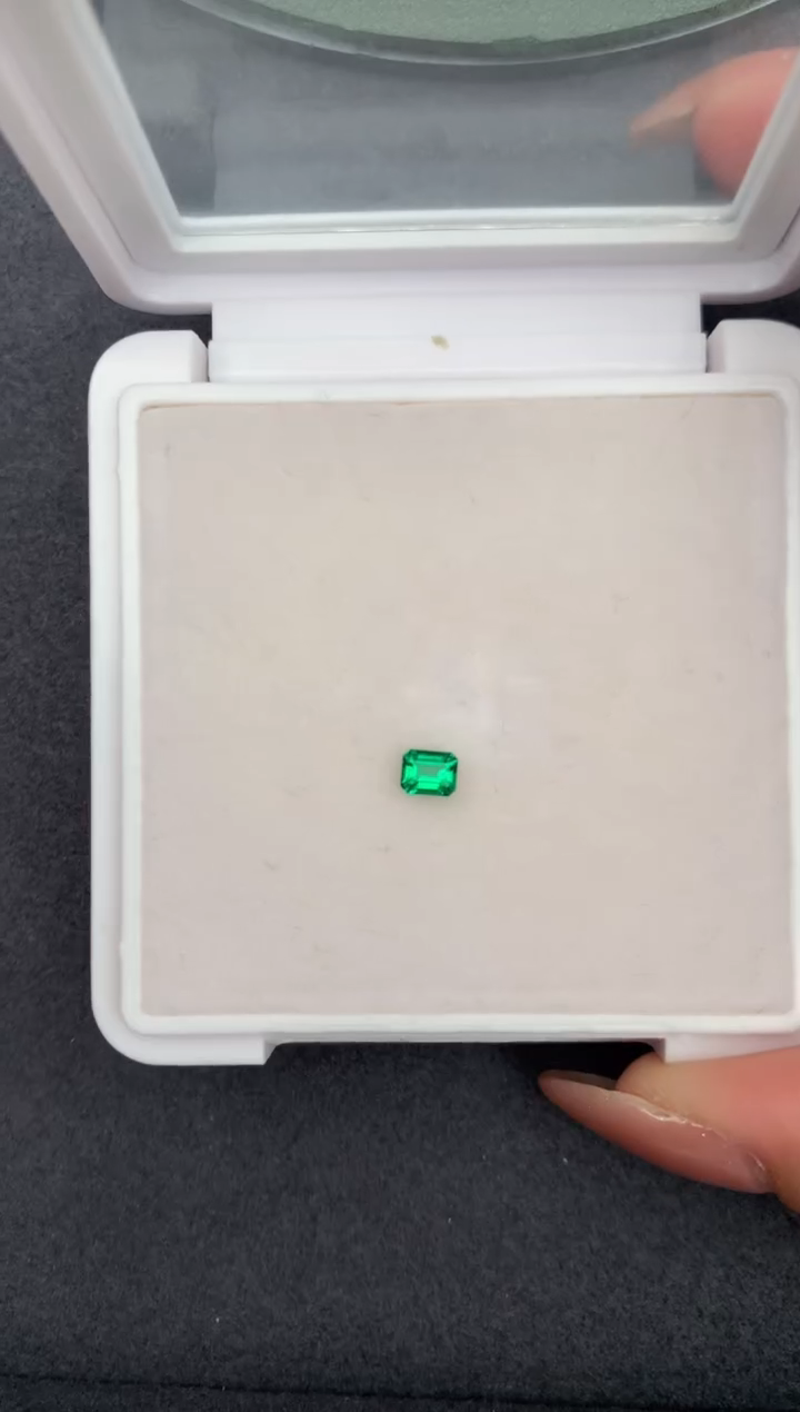 裸石祖母绿0.2ct祖母绿  FH  定制