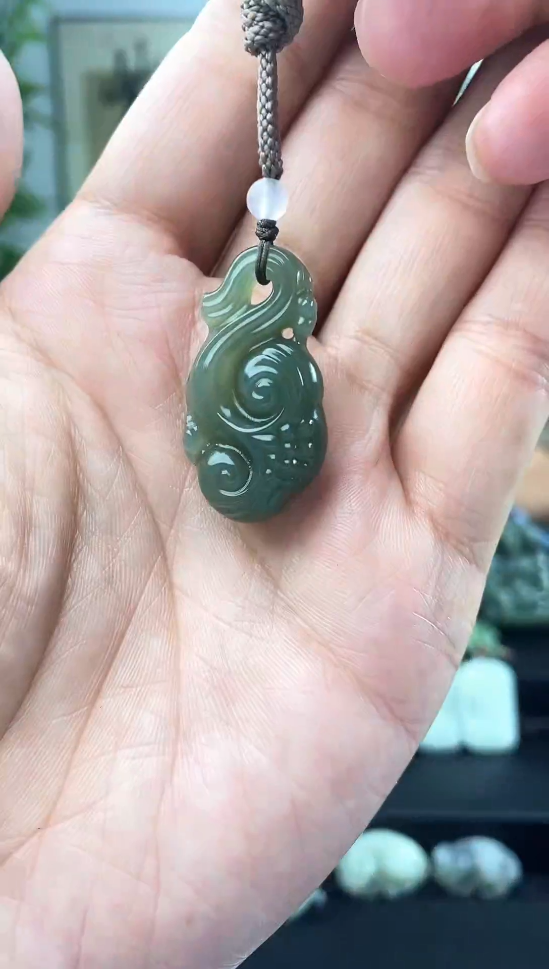 和田玉未镶嵌颈饰1