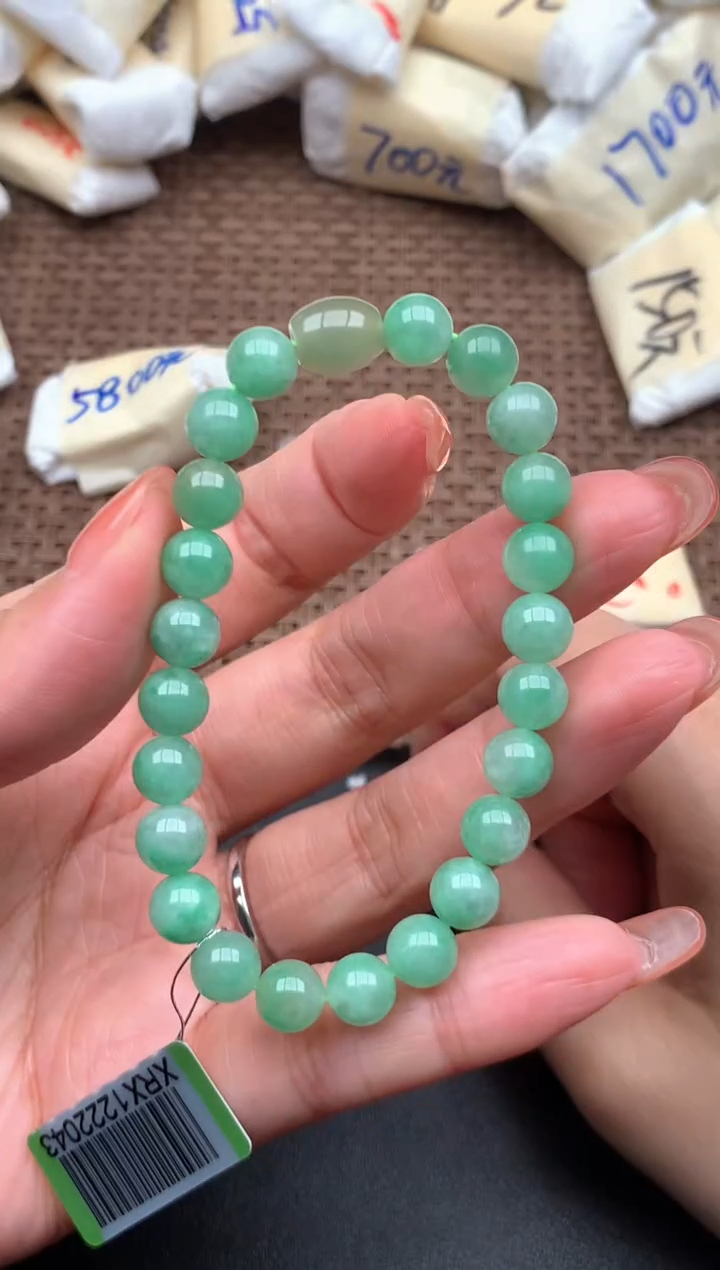 未镶嵌挂件翡翠1