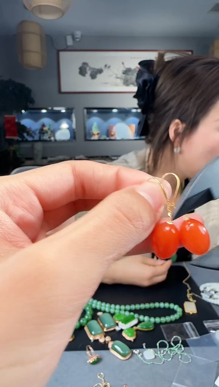 【闪购商品】南红玛瑙耳钉18K金镶嵌1