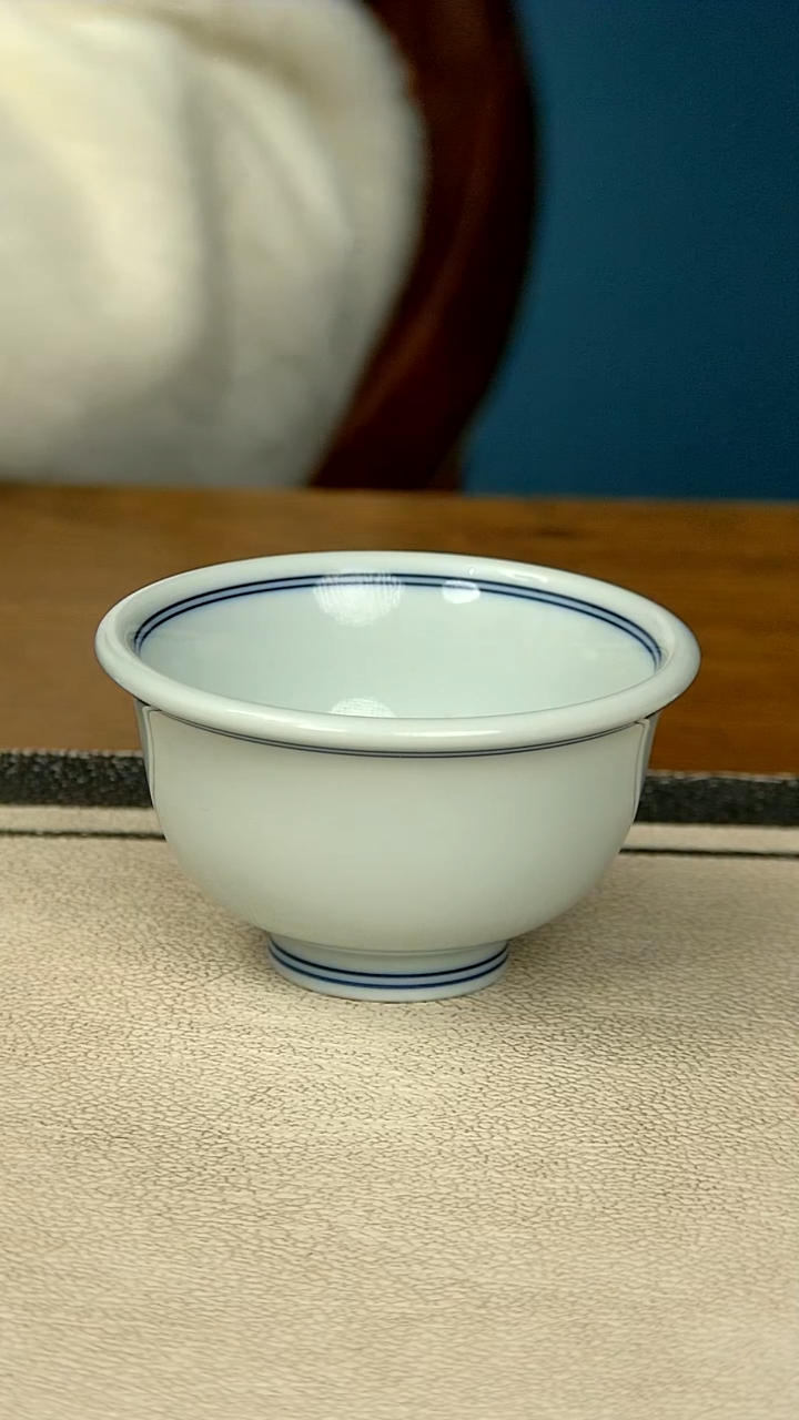 【闪购商品】双线小压手杯（雕刻底款）