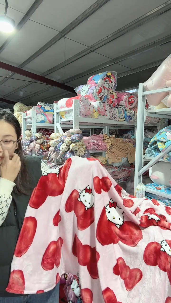 满35包邮 瑕疵 绒毯子 130x150左右 