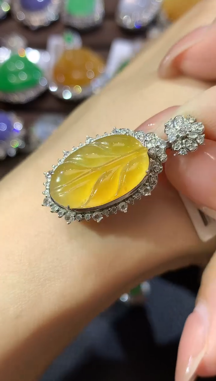 翡翠18K金镶嵌吊坠(不含链)D60