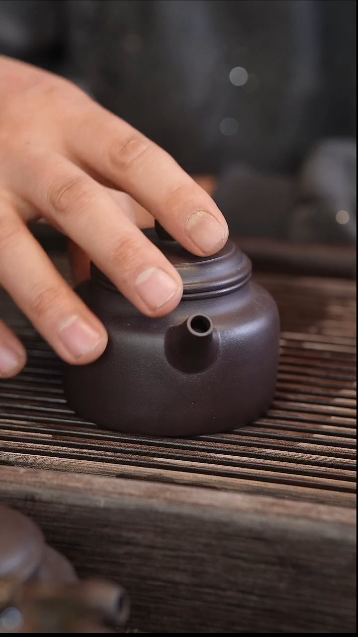 茶壶紫砂德中 蓝莲花 半手工 170cc