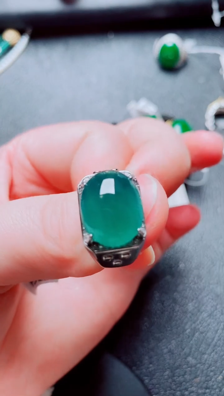 银S925镶嵌戒指翡翠1111