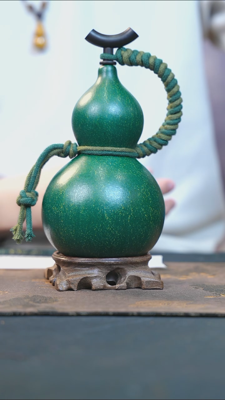 【闪购商品】RU228大漆酒葫芦不包手串及旋转底座