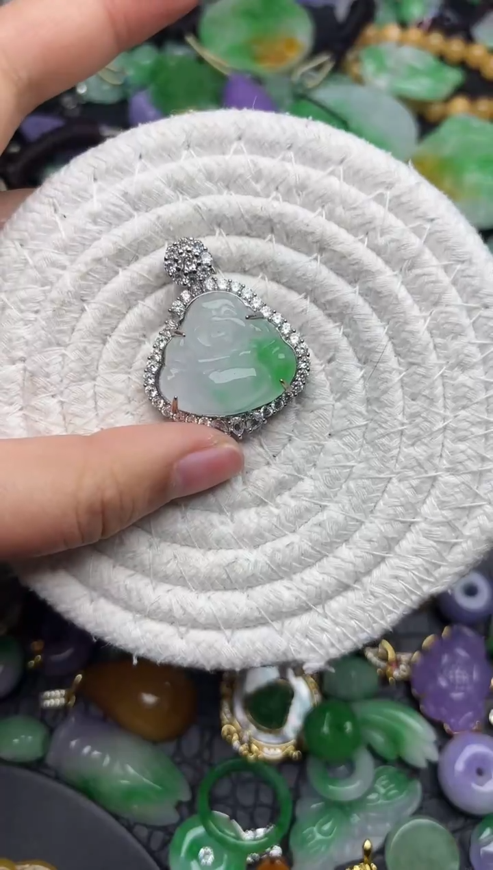 颈饰未镶嵌翡翠缅甸翡翠吊坠