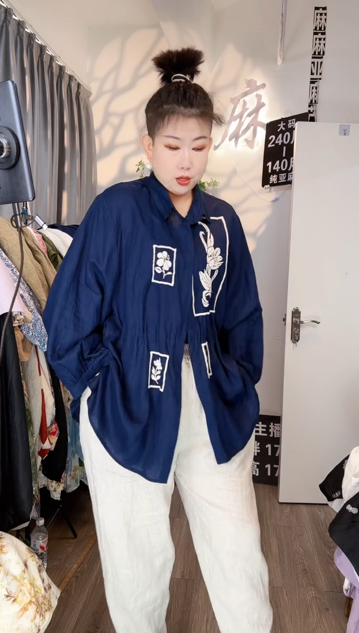 亚麻大码女装系列。