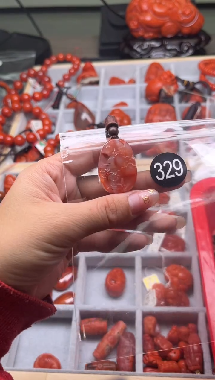 【闪购商品】南红玛瑙珠宝奇石未镶嵌329