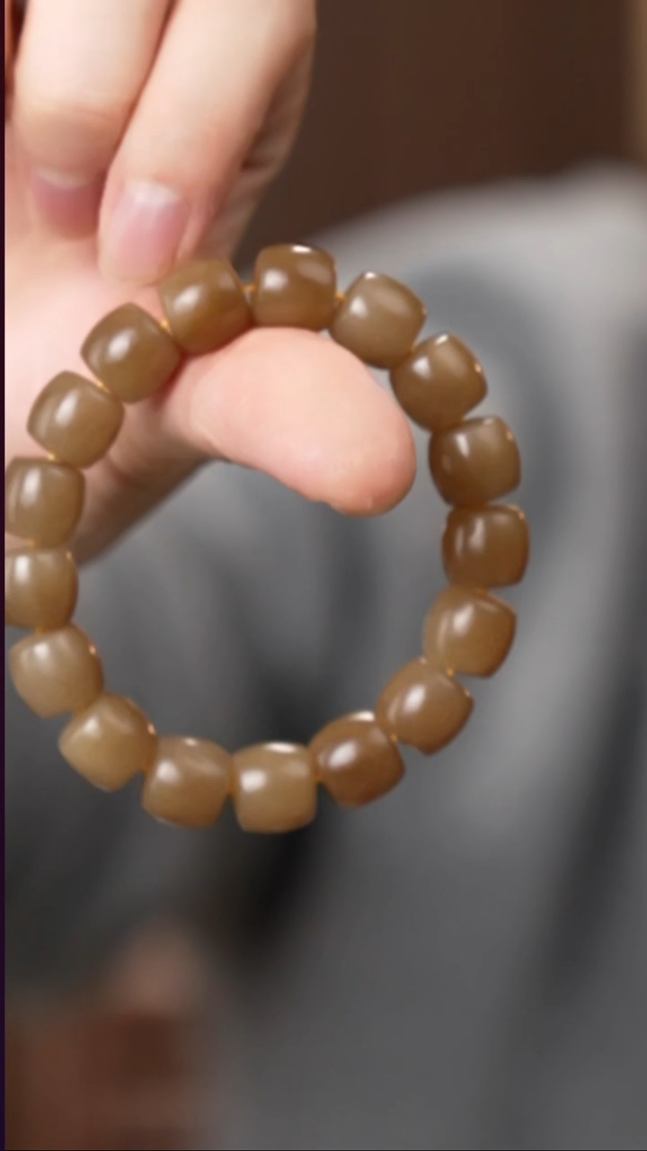 未镶嵌手串和田玉（糖玉）新疆料工厂抛货 不退不换多样性发其1