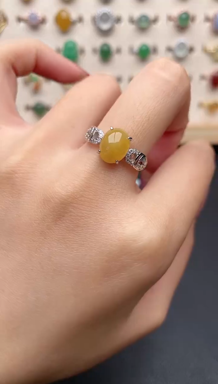 【闪购商品】翡翠戒指银S925镶嵌一物一证一礼盒