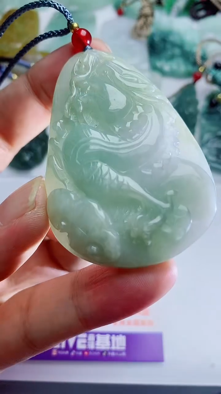 【闪购商品】翡翠吊坠(不含链)未镶嵌1