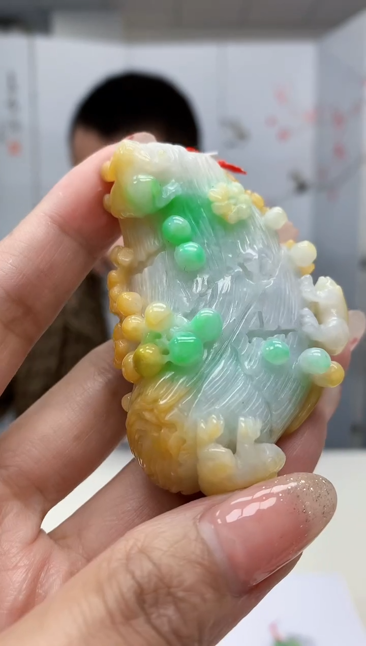 【闪购商品】定制翡翠未镶嵌4812MM-毛货挂件68