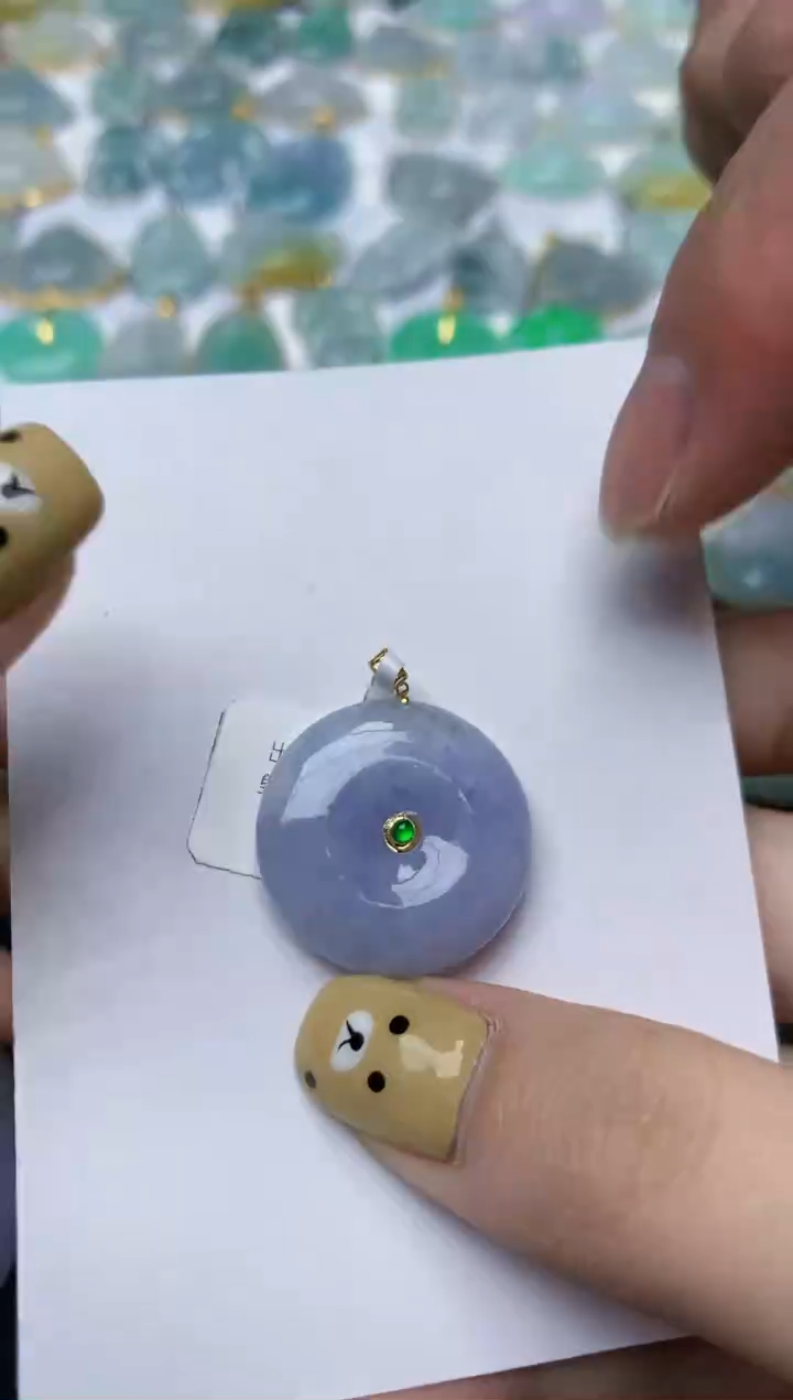 翡翠18K金镶嵌颈饰天然翡翠A货