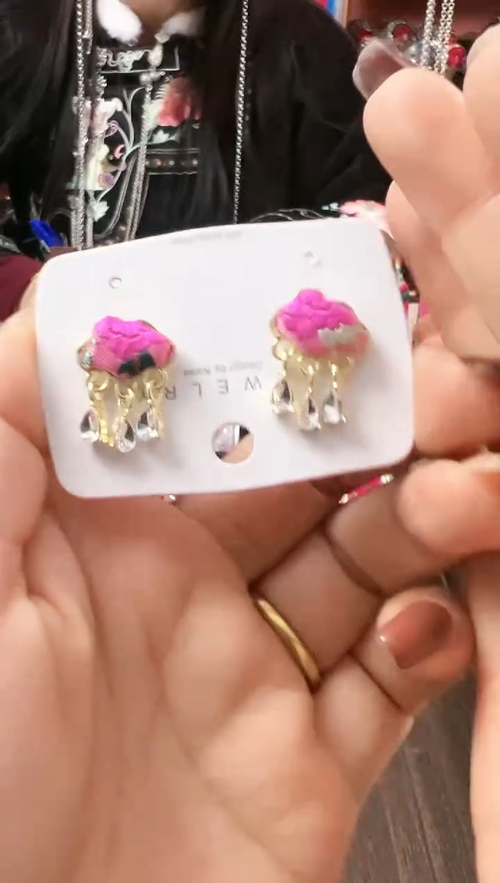 【闪购商品】织绣民族风老绣饰品426