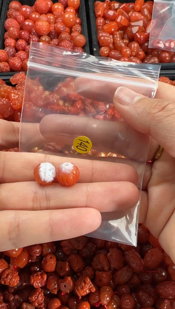 【闪购商品】南红玛瑙颈饰未镶嵌1