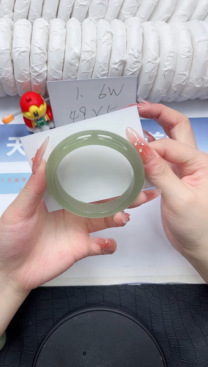 石英质玉未镶嵌手镯143-56