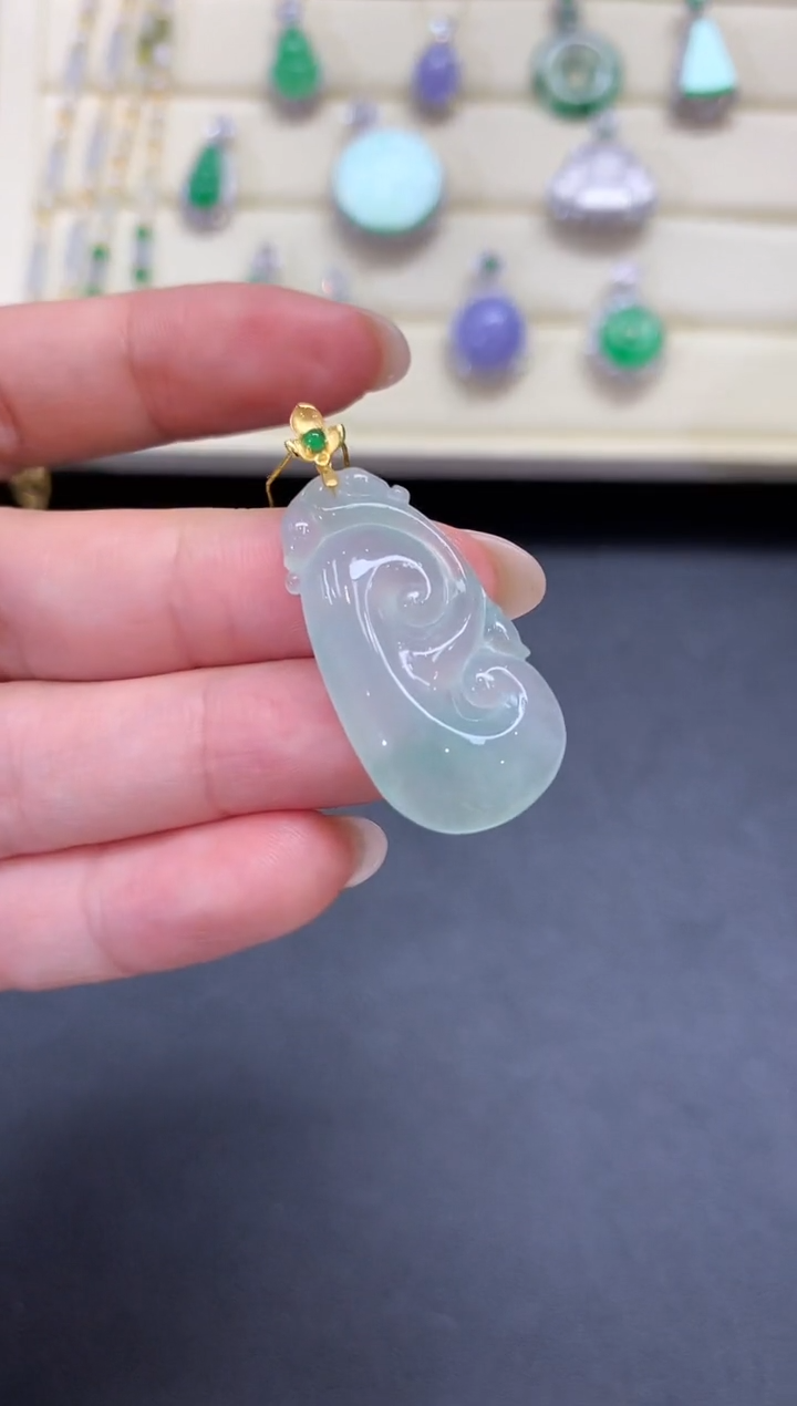 【闪购商品】翡翠18K金镶嵌颈饰A122    