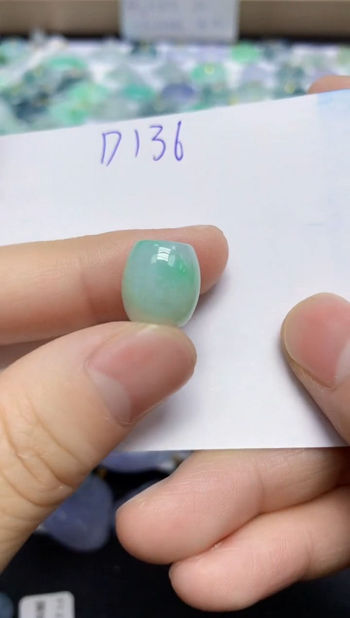 颈饰未镶嵌翡翠天然缅甸翡翠A货翡翠百元以上9元证书费自理