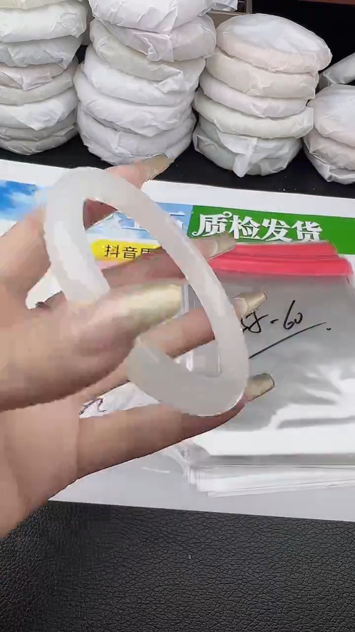 未镶嵌手镯石英质玉圈口58 59