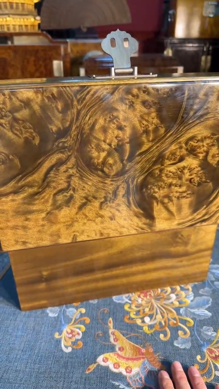 【闪购商品】乌木类成套家具阴沉盒中盒  s7