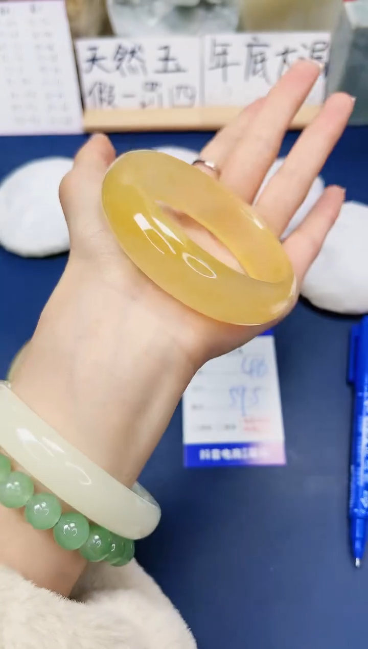 【闪购商品】石英质玉手镯未镶嵌404-财气镯59圈口