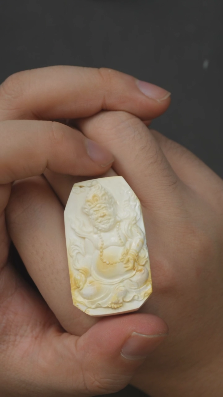 【闪购商品】蜜蜡裸石未镶嵌680105-07