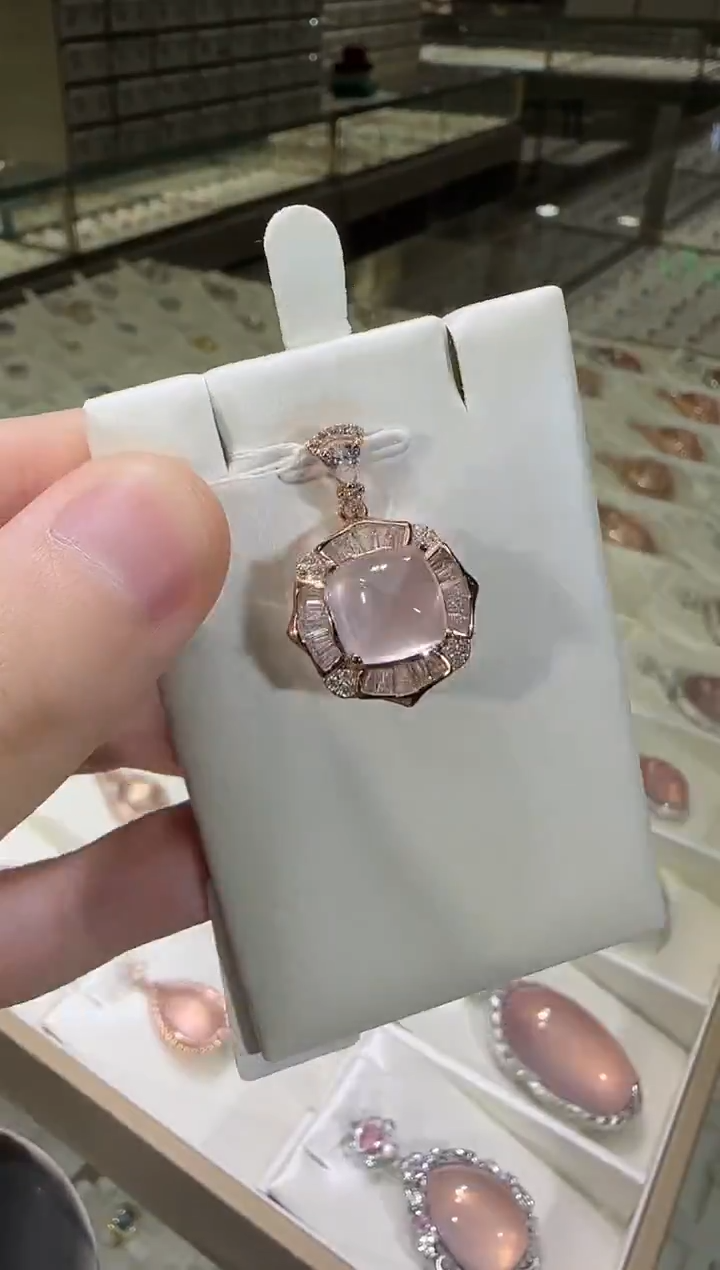 颈饰银S925镶嵌芙蓉石糖塔10mm星光粉水晶