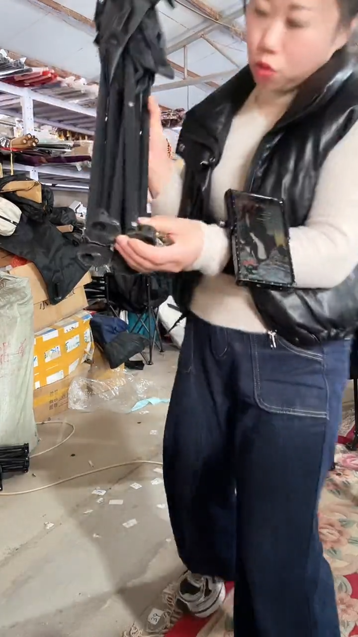 铁瑕疵不售后椅子 27