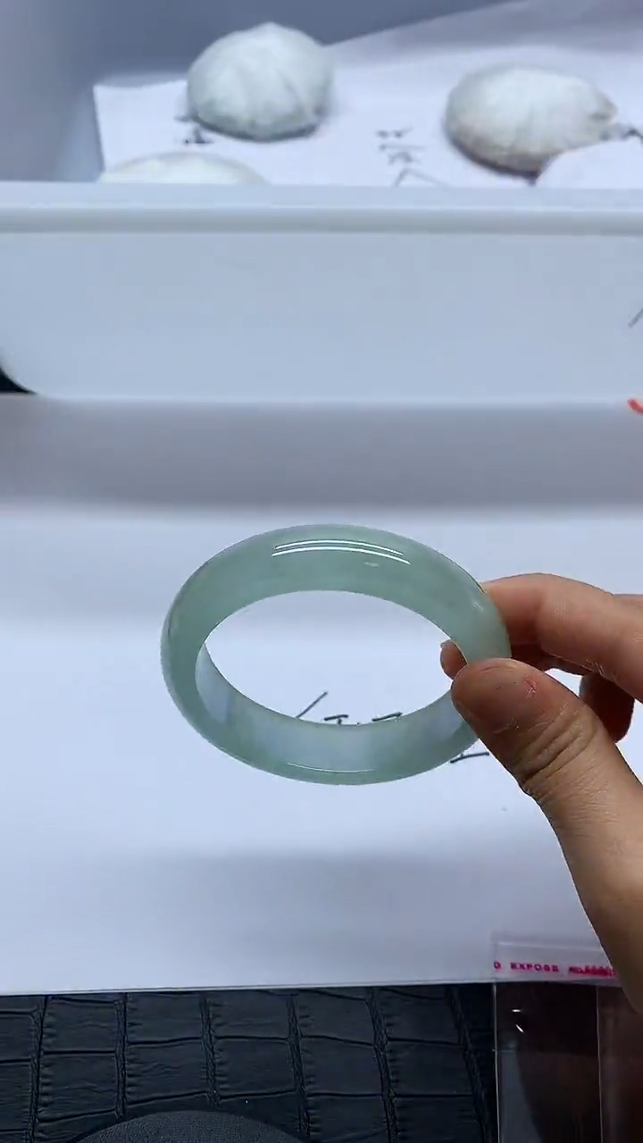 160直播间所见即所得一物一拍