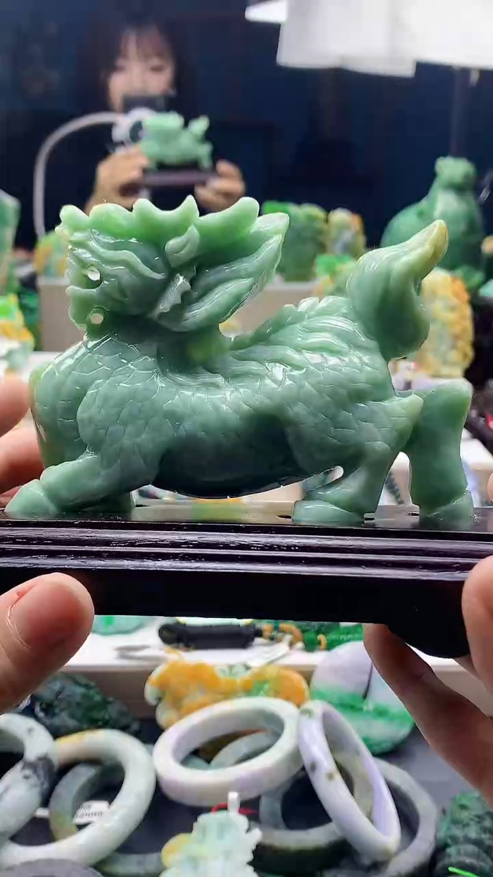 颈饰未镶嵌翡翠天然缅甸a货翡翠 