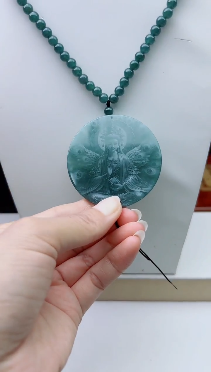 颈饰未镶嵌翡翠多样性发其一