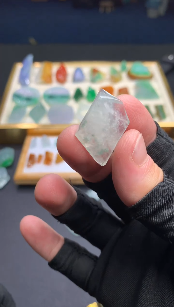 【闪购商品】定制翡翠未镶嵌         