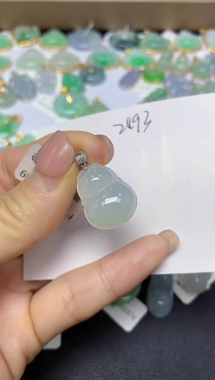 【闪购商品】翡翠挂件18K金镶嵌 天然翡翠A货