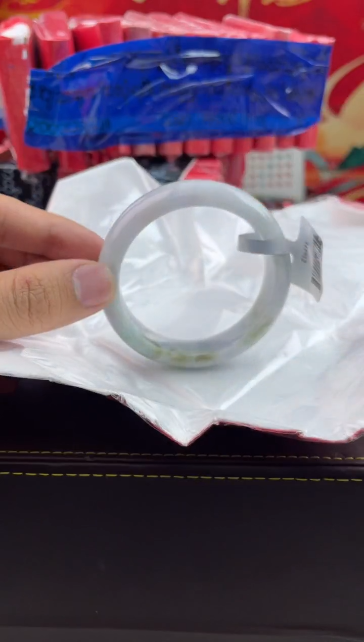 【闪购商品】翡翠手镯未镶嵌翡翠手镯（微瑕）13