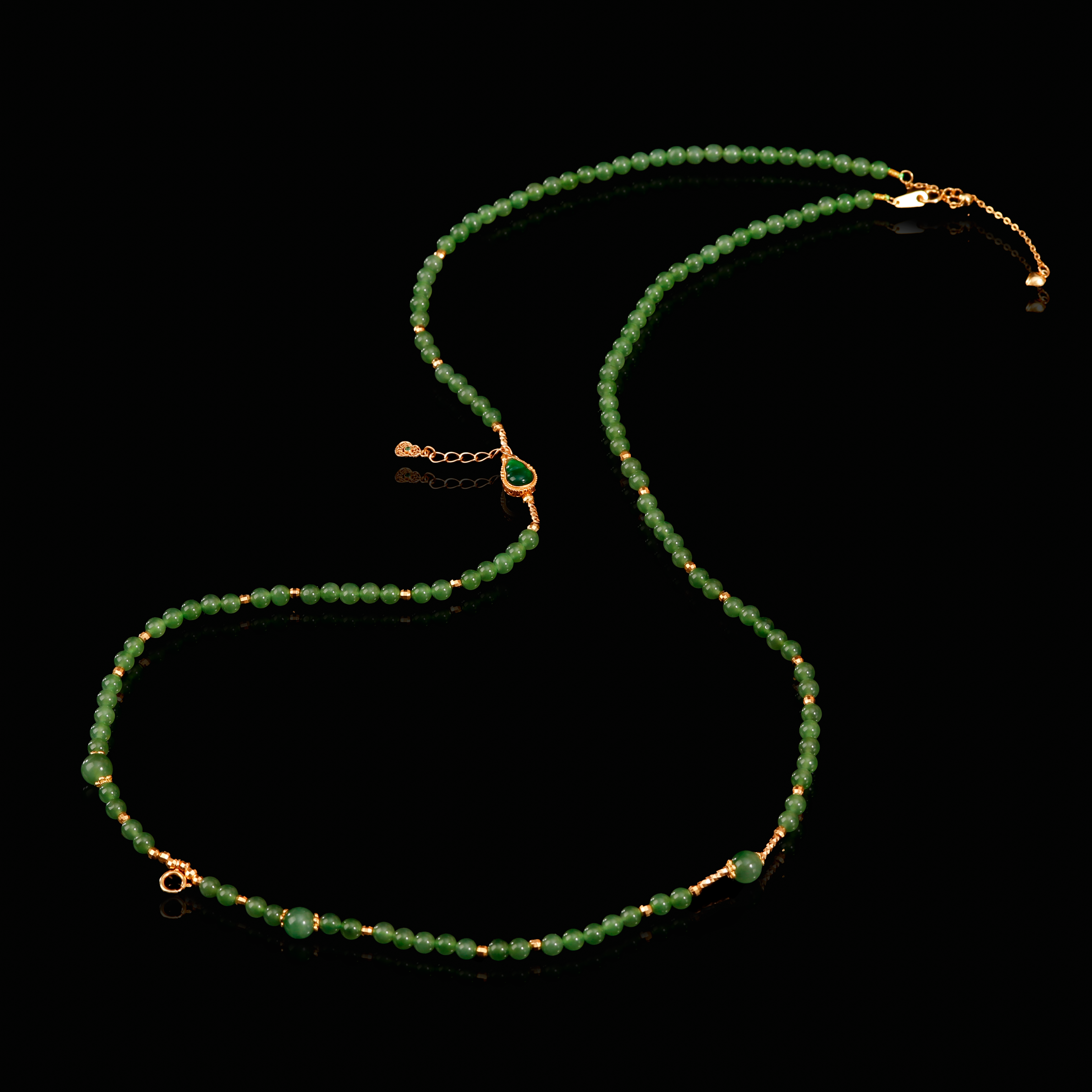 余庆 | 和田碧玉苹果绿小米珠圆珠项链C307