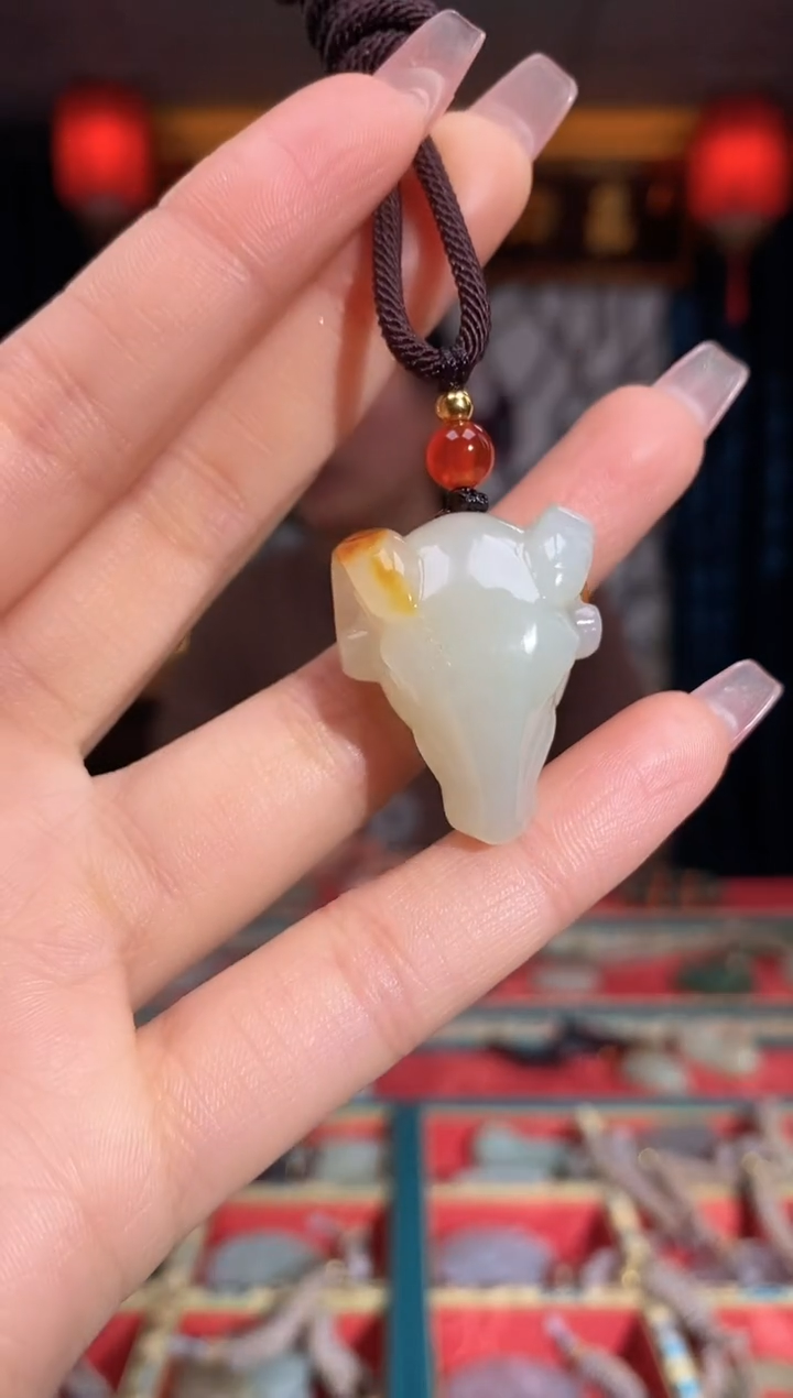 【闪购商品】和田玉颈饰未镶嵌领头羊