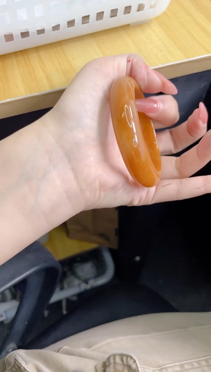 【闪购商品】石英质玉手镯未镶嵌290/54.5