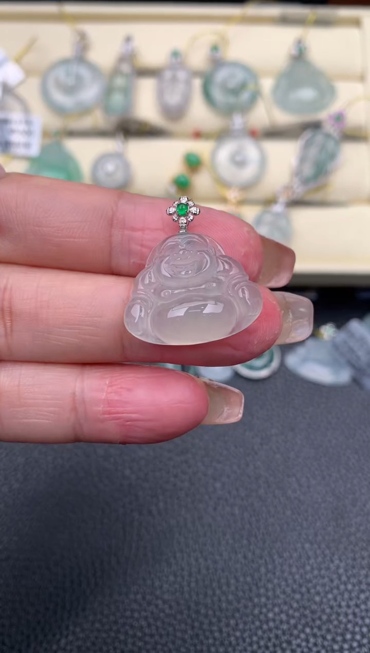 【闪购商品】翡翠颈饰18K金镶嵌D774      