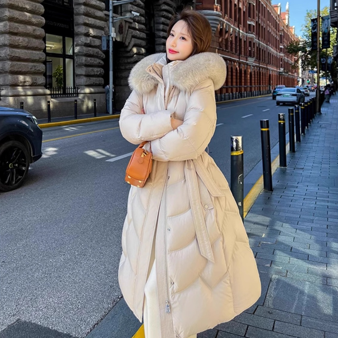 品质羽绒服2024新款大毛领女长款收腰过膝显瘦白鹅绒加厚羽绒服