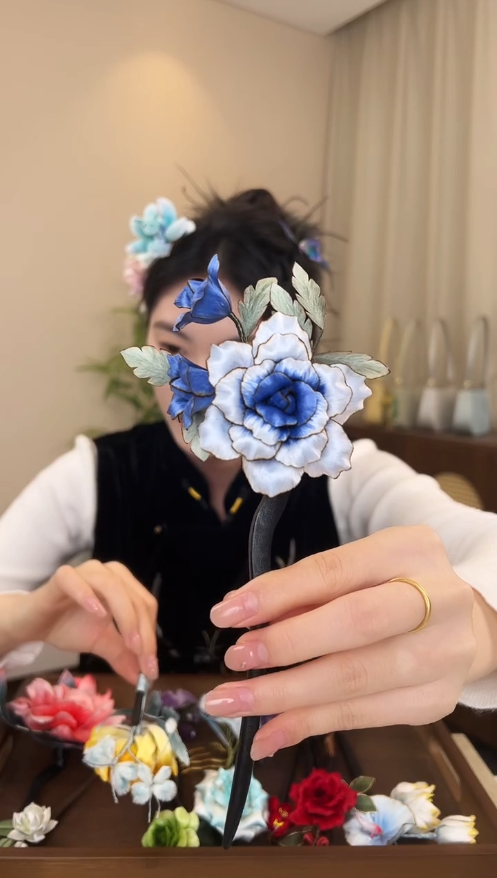 刺绣吱*蓝色烧边玫瑰花边夹