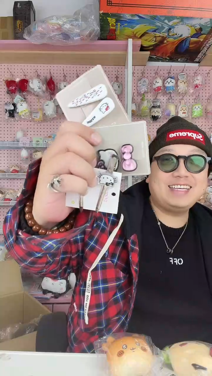 毛绒k    kt发夹