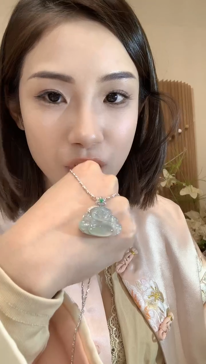 吊坠(不含链)18K金镶嵌翡翠S33 