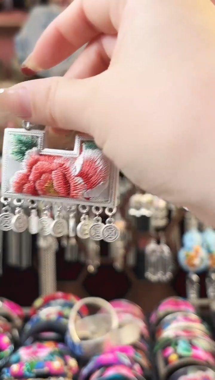 喵*…艺枝独绣手工饰品198