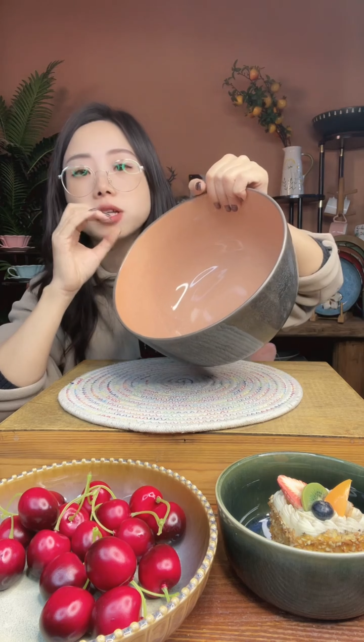 陶瓷9英寸橘色大汤碗 微瑕疵