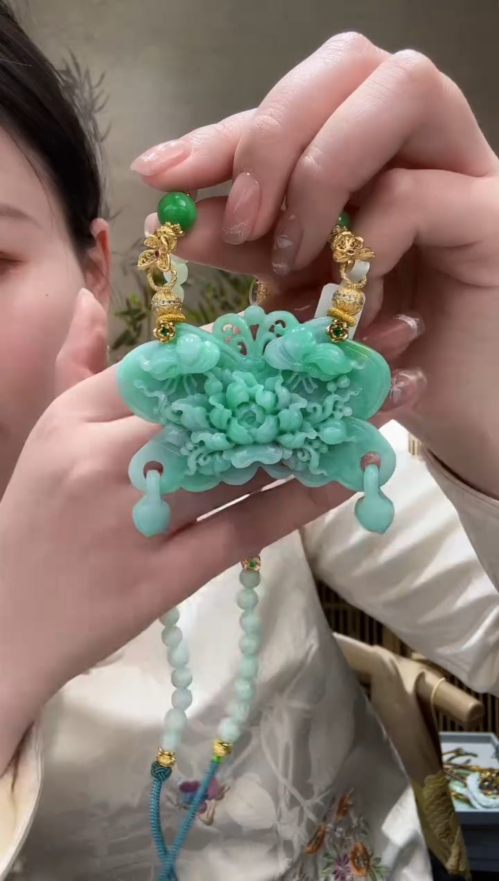 【闪购商品】翡翠颈饰未镶嵌吊坠