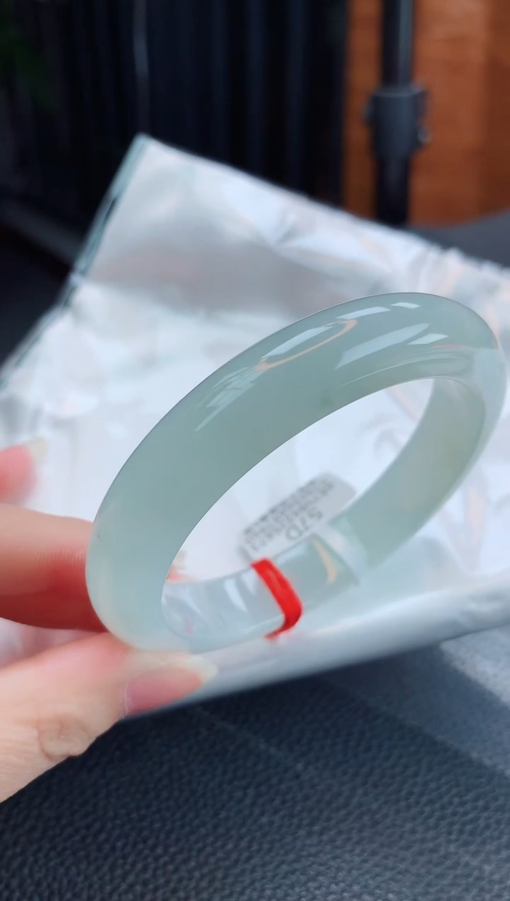 【闪购商品】翡翠手镯未镶嵌缅甸天然翡翠A货手镯