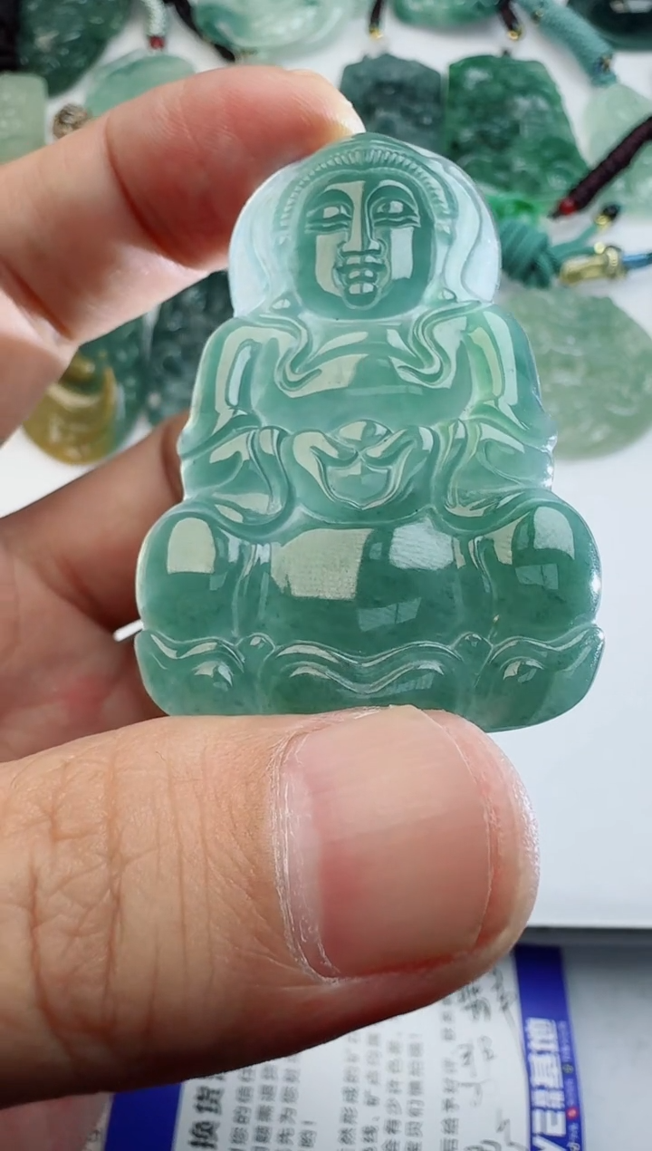 【闪购商品】翡翠吊坠(不含链)未镶嵌多样性随机发其一