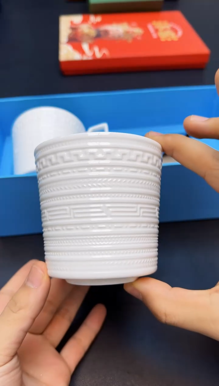 【闪购商品】瓷片全新正品一件不留@@H263