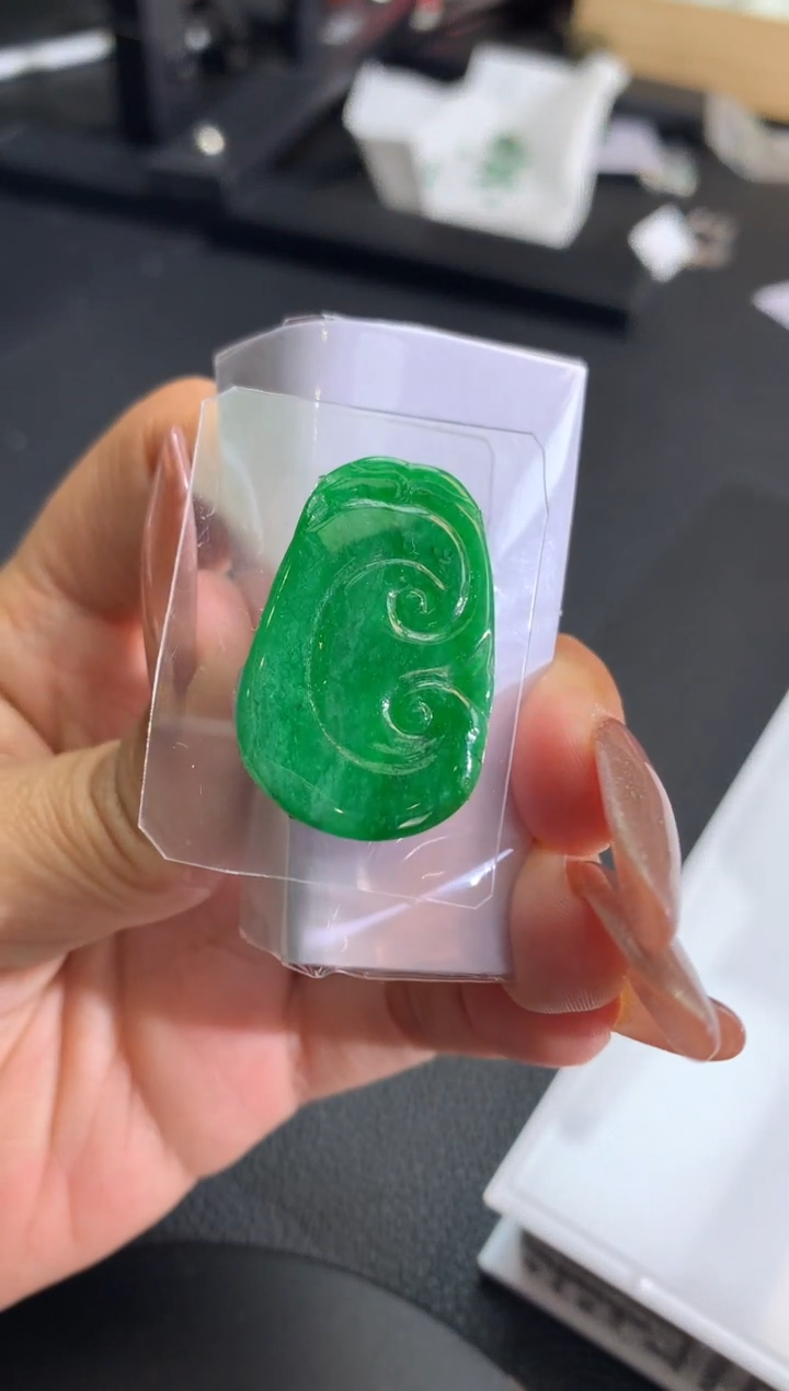 【闪购商品】定制翡翠未镶嵌翡翠